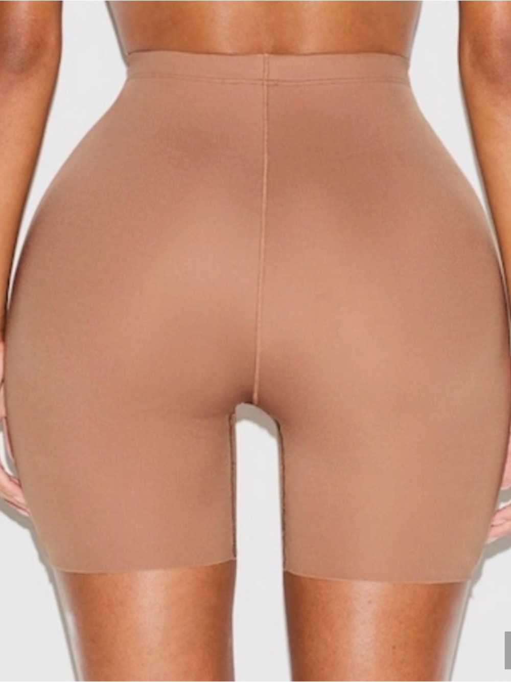 SKIMS Body Butt And Hip Enhancing Mid Thigh Short Tan Sienna Women Large NEW